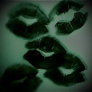 Telegram profile photo for 🐍 | Poison Kisses