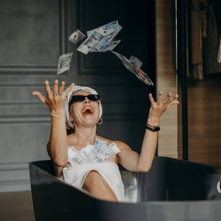 Telegram profile photo for ФИЛАТОВА | Королева чат-ботов и автоворонок