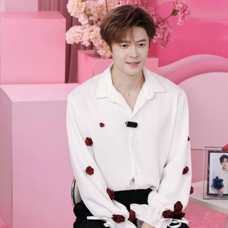 Telegram profile photo for 𝐅𝐮 𝐗𝐢𝐧 𝐁𝐨(Look)