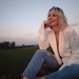 Telegram profile photo for Дарья Толовёнкова. Открывая новые миры