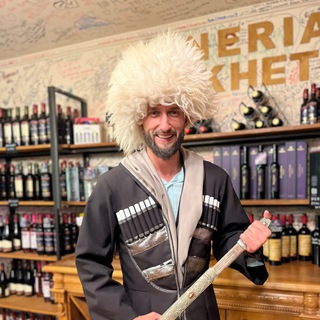 Telegram profile photo for НеЦенитель. Блог о вине, колбасе и сыре.