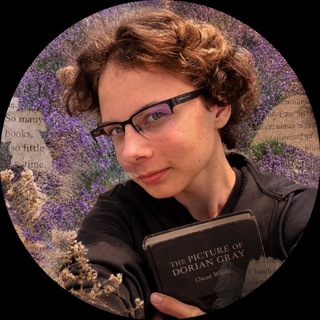 Telegram profile photo for Между строк✨