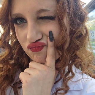 Telegram profile photo for glowing girl