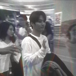 Telegram profile photo for 𝖼𝗁𝖺𝗌(𝗇𝗀)𝖾 𝗆𝗒𝗌𝖾𝗅𝖿.