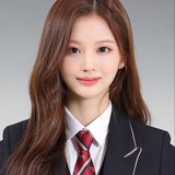 Telegram profile photo for Vue’s Gallery🙇🏻♀️