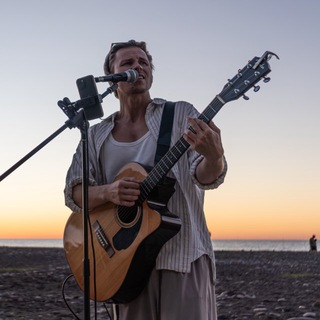 Telegram profile photo for Макс Комаров | Пою по городам