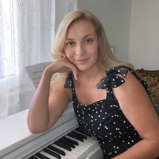 Telegram profile photo for Romartgid. Гид в Риме. Искусствовед