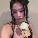 Telegram profile photo for 🫐leyli kpop shop🧸