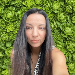 Telegram profile photo for Юлия Нутрициолог vs кондитер