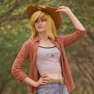 Telegram profile photo for NJ /🍎/ Кафтя в яблоках