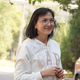 Telegram profile photo for English_with_Visola