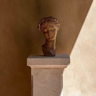 Telegram profile photo for À la beauté
