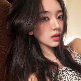 Telegram profile photo for Leesol. ♥️