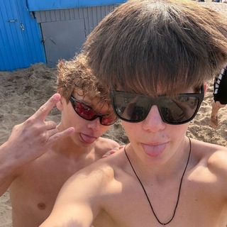 Telegram profile photo for двое на турниках🐗🐗