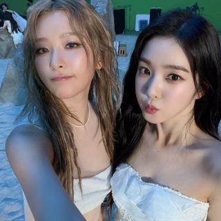 Telegram profile photo for ✱ aseul universe