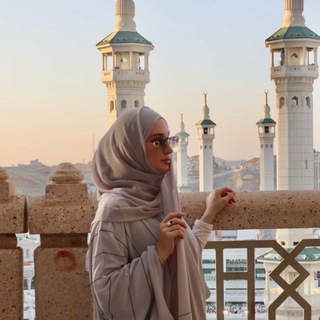 Telegram profile photo for Amina.stories