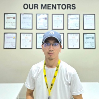 Telegram profile photo for English with Mirzabek IELTS 8.0