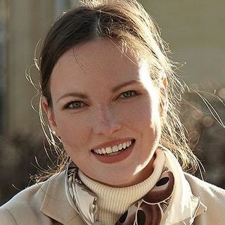 Telegram profile photo for Настя о Франции и французском 🇫🇷 школа французского языка FRANÇAIS POPULAIRE