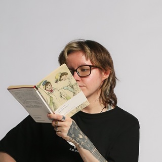 Telegram profile photo for Snezh on the Books