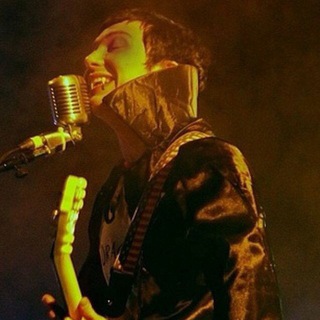 Telegram profile photo for frank iero daily/confession! 🦂🕸