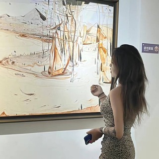 Telegram profile photo for 人设素材 -《亚洲女》