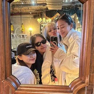 Telegram profile photo for THINK ABOUT TWICE 🦕