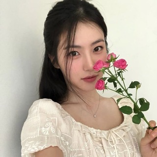 Telegram profile photo for ˗ˏˋсия хелп 𓍢ִ໋🌸 // связки из дорам