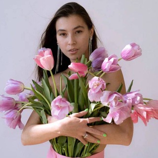 Telegram profile photo for Валера Посмотрела 💚