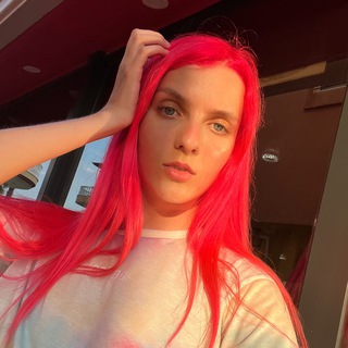 Telegram profile photo for Скучная жизнь художницы