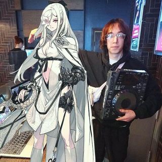 Telegram profile photo for 🎤📻🔊Будни звукорежиссера ТОП 2 КУРЬЕР СКЛАДА САМРКАИ НА 2026 ГОД