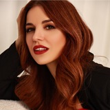 Telegram profile photo for Яна Логвина. Трансформация души, тела, бизнеса.