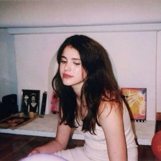 Telegram profile photo for Haunted by lipgloss