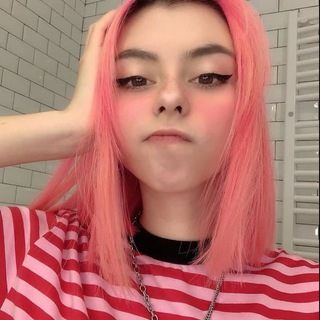 Telegram profile photo for Оцени меня, плиз