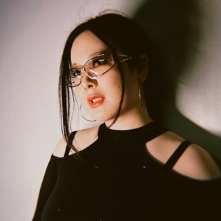 Telegram profile photo for Виктория Ким следит