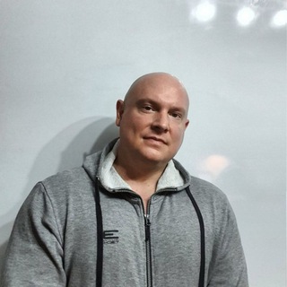 Telegram profile photo for English with Paul Newson