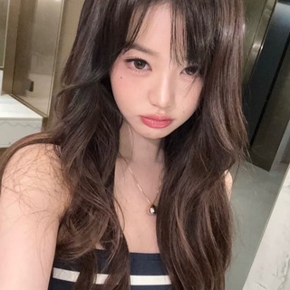 Telegram group profile photo for уголок обсуждения