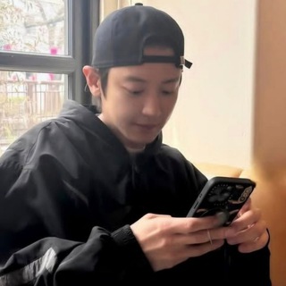 Telegram profile photo for Park Chanyeol Says...
