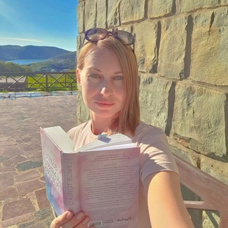 Telegram profile photo for Шелестя страницами 📖🍂📚🧡🍁🕯с чашечкой Латте☕️✨️