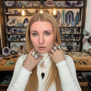 Telegram profile photo for МИР КАМНЕЙ с Анной Шаульской 💎