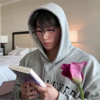 Telegram profile photo for it's raining in tokyo