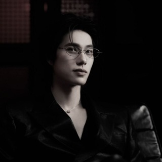 Telegram profile photo for 𝘌𝘮𝘪 𝖾𝖽𝗂𝗍 (پست جدید)