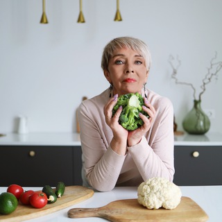 Telegram profile photo for Легкая женщина | Юлия Евдокимова🥑
