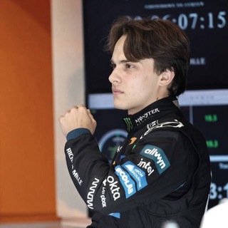 Telegram profile photo for F1 Sticks