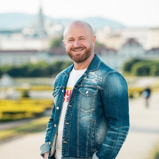 Telegram profile photo for АВСТРО-МАНДРИ 🇦🇹🇺🇦🇪🇺