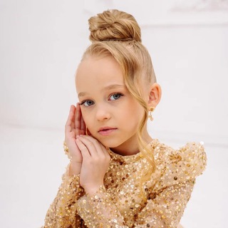 Telegram profile photo for Liza Churakova • @liza_churakova • Model