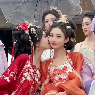 Telegram profile photo for 徐子琪全球最大的🌍留学生代购👩🎓