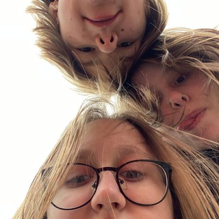 Telegram profile photo for Партизанка Аня🤨