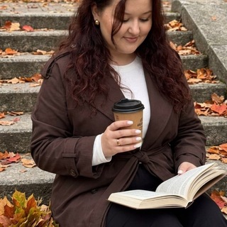 Telegram profile photo for Хроники книгини 🌸