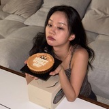 Telegram profile photo for coop hyeri 🍓
