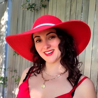 Telegram profile photo for Юлия Смит | Кейсы и отзывы |